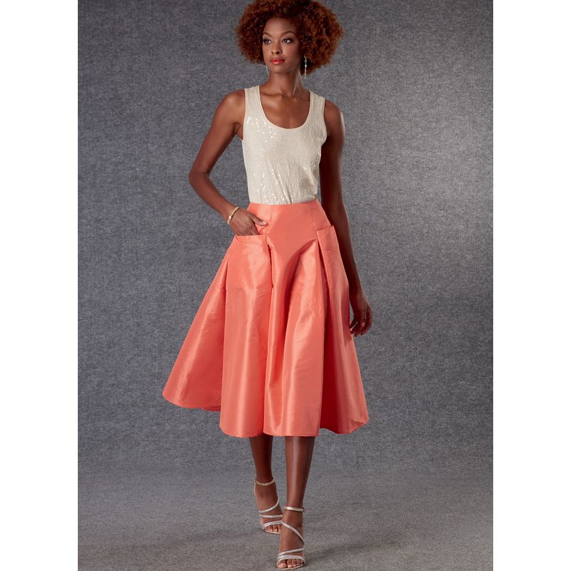 Patron Vogue 1813 F5 - Jupe évasée à plis avec poches frontales