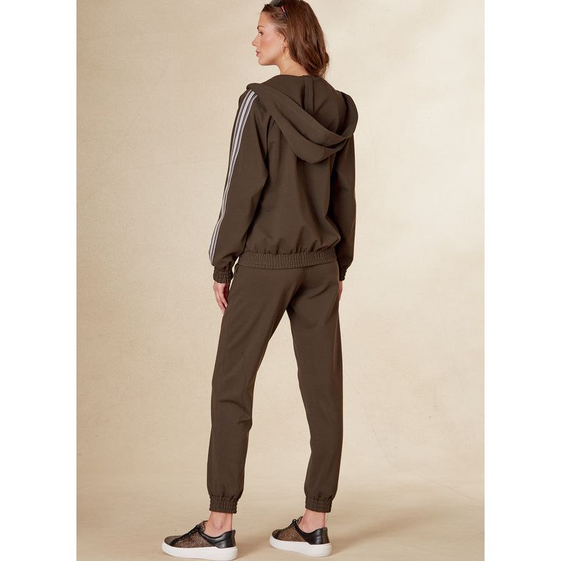 Patron Vogue 1832 A - Ensemble femme : blouson à fermeture éclair et jogger