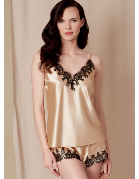 Patron Vogue 1834 B5 - Ensemble lingerie femme : peignoir, nuisette, short et robe