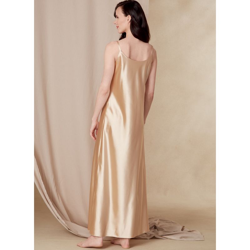 Patron Vogue 1834 F5 - Ensemble lingerie femme : peignoir, nuisette, short et robe