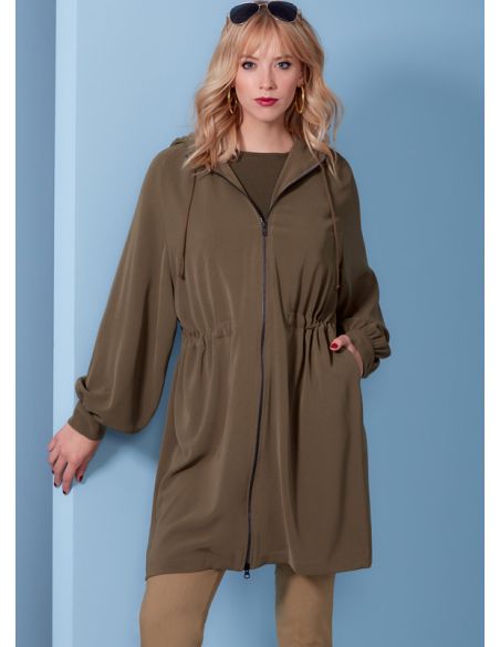 Patron Vogue 1840 A - Veste femme zippée à manches raglan et taille resserrée