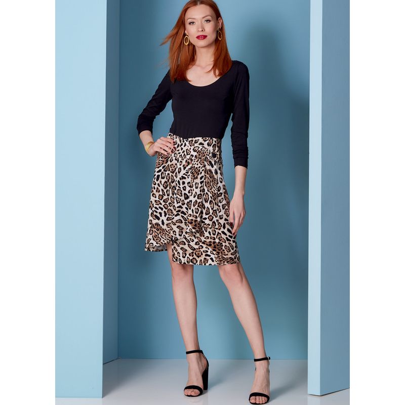 Patron Vogue 1850 F5 - Jupe portefeuille à coupe asymétrique