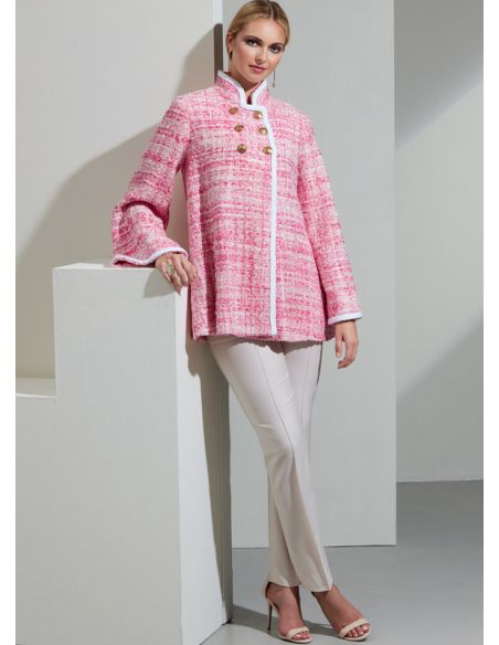 Patron Vogue 1866 A5 - Manteau femme évasé à double boutonnage avec manches larges