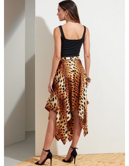 Patron Vogue 1872 F5 - Jupe portefeuille à pans asymétriques.