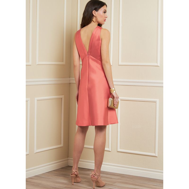 Patron Vogue 1879 A5 - Robe style trapèze