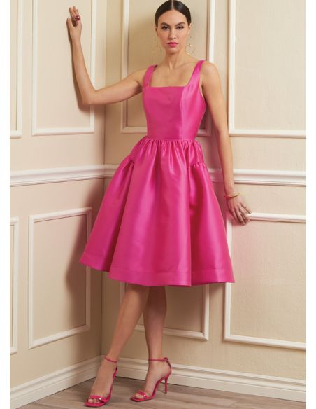 Patron Vogue 1884 E5 - Robe disponible pour tailles de bonnet A à D