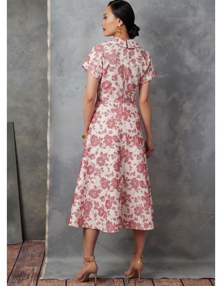 Patron Vogue 1898 F5 - Robe doublée a décolleté