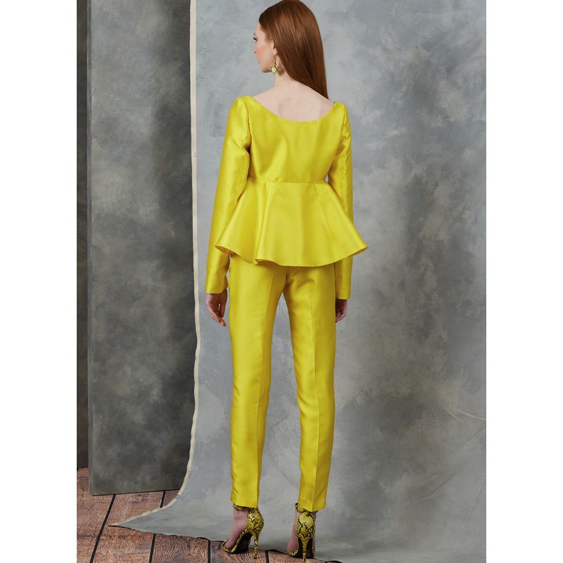 Patron Vogue 1901 A5 - Haut décolleté bateau, short et pantalon