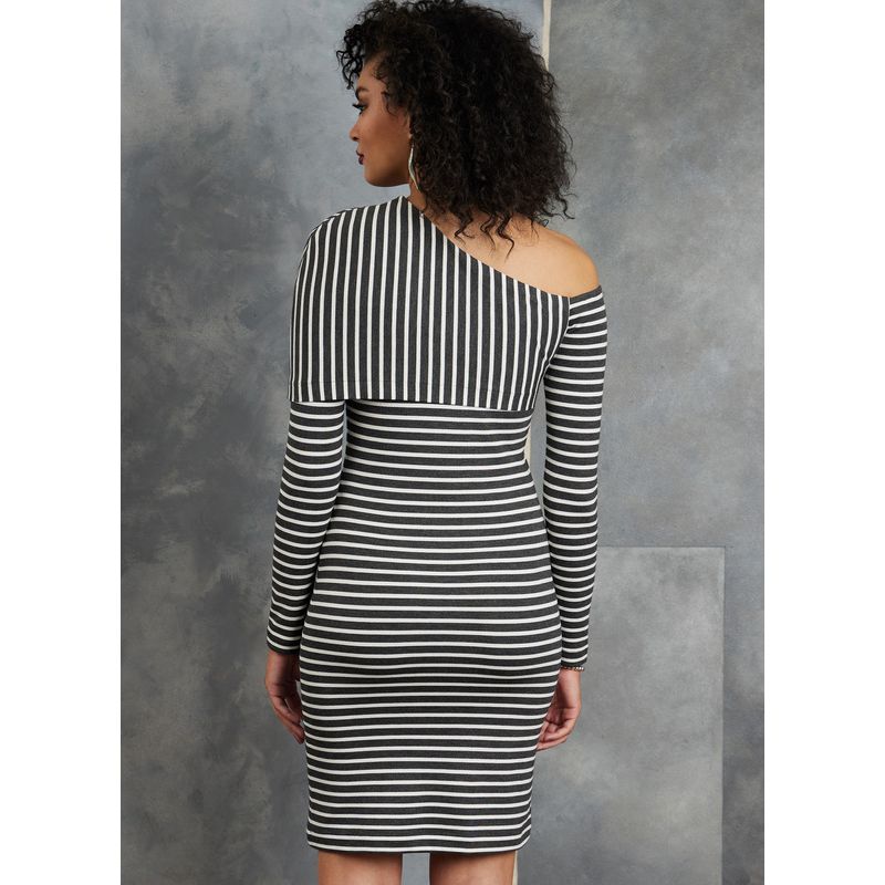 Patron Vogue 1906 B5 - Robe droite moulante