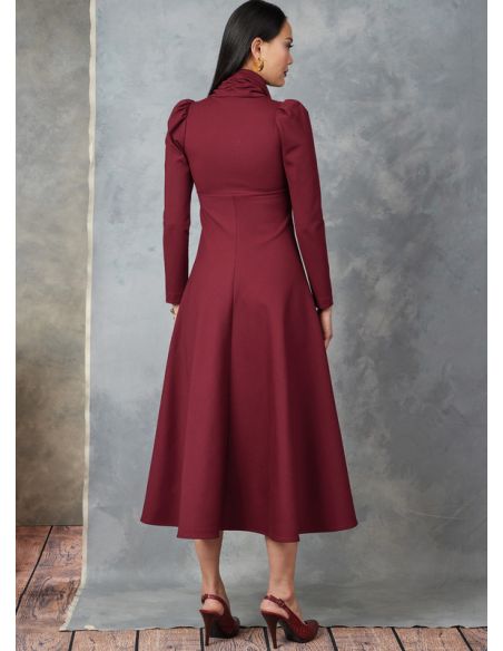 Patron Vogue 1907 Y5 - Robe avec col drapé