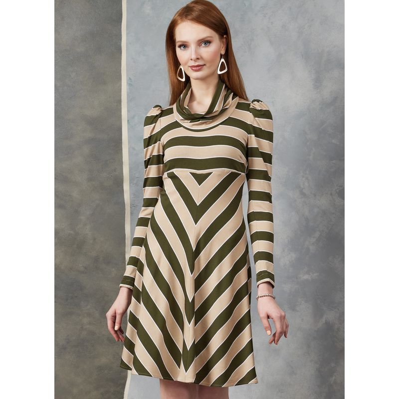 Patron Vogue 1907 Y5 - Robe avec col drapé