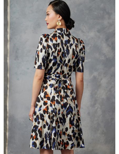 Patron Vogue 1908 A - Robe non doublée, moulante sur la poitrine