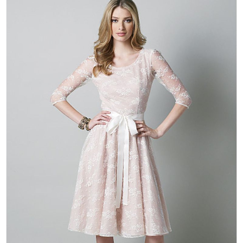 Patron Vogue 8766 AA - Robes femme styles fourreau et patineuse