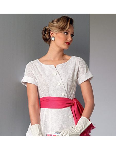 Patron Vogue 9105 A5 - Robe femme style années 1950