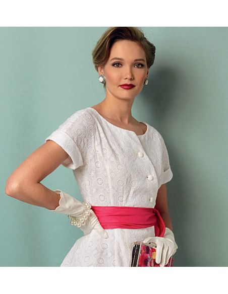 Patron Vogue 9105 E5 - Robe femme style années 1950