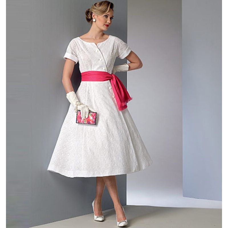 Patron Vogue 9105 E5 - Robe femme style années 1950