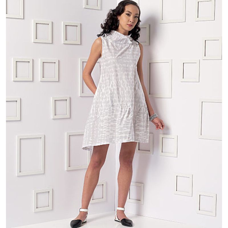 Patron Vogue 9112 Y - Robe femme forme boule avec col cagoule