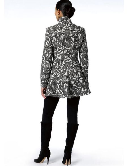 Patron Vogue 9212 A5 - Manteaux femme avec col cygne et coutures princesse