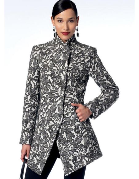 Patron Vogue 9212 E5 - Manteaux femme avec col cygne et coutures princesse