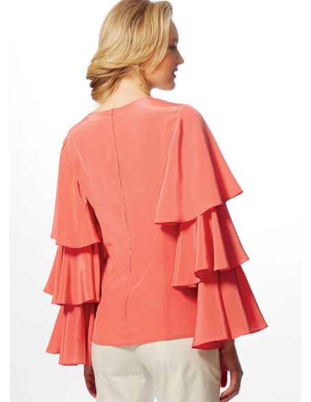 Patron Vogue 9243 A5 - Tops/Tee-Shirts femme à manches longues et volantées