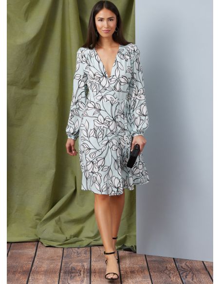 Patron Vogue 1928 F5 - Nuisette raffinée femme