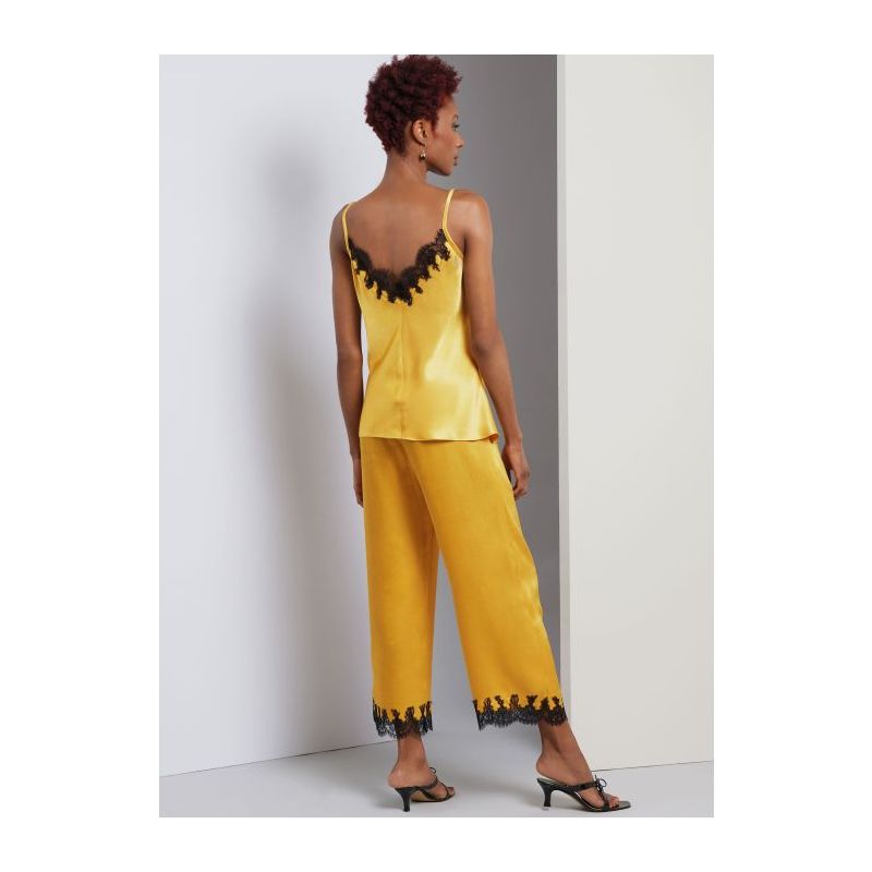 Patron Vogue 1962 F5 - Robe de chambre, camisole, jupon et pantalon