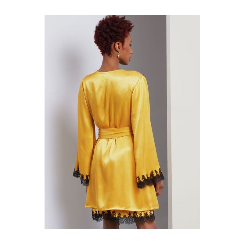 Patron Vogue 1962 F5 - Robe de chambre, camisole, jupon et pantalon