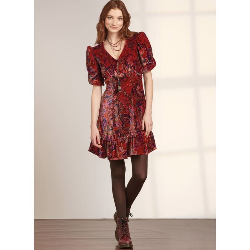 Patron Simplicity 9642.P5 - Robe