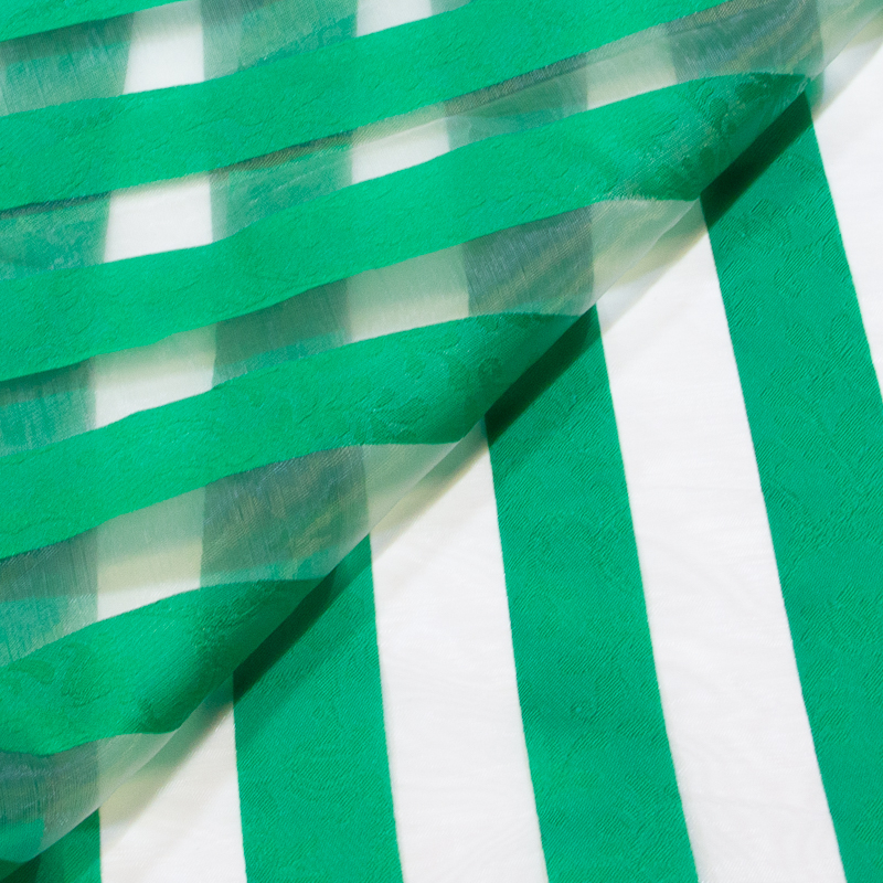 Organza jacquard - Bande verte