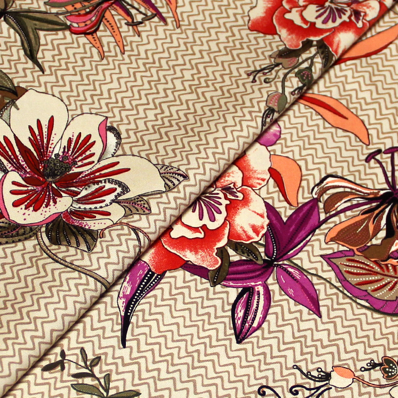 Gabardine coton & élasthanne - Fleuri fuchsia & rouge fond beige à motif