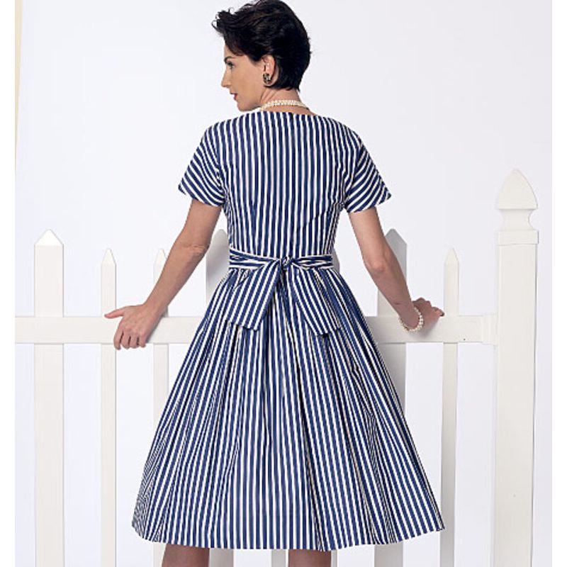 Patron Butterick 6318/A5 - Robe