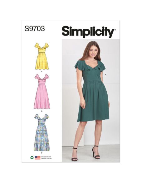 Patron Simplicity 9703.D5 - Robe