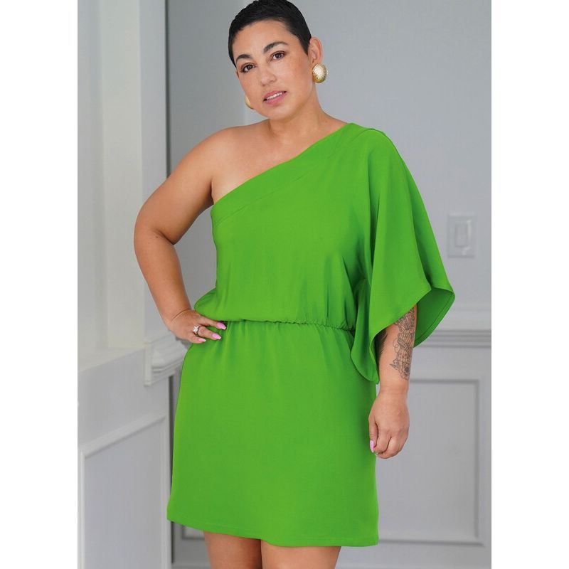 Patron Simplicity 9776.D5 - Caftan