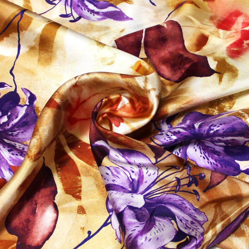 Panneau twill 100% soie - Grosse fleur violet