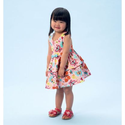 Patron McCall's 6944.CAA - Haut, robe, baboteuse et culotte 2