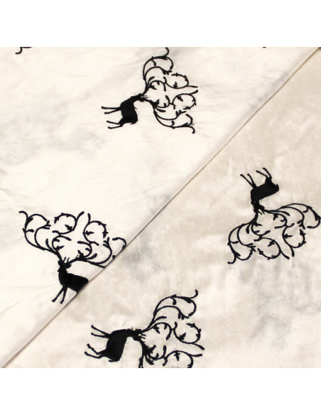 Soie sauvage 100% soie brodée - Cerf noir fond blanc cassé