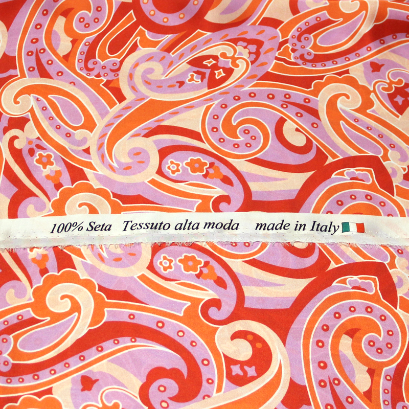 Satin 100% soie - Cachemire ton rouge fond lilas