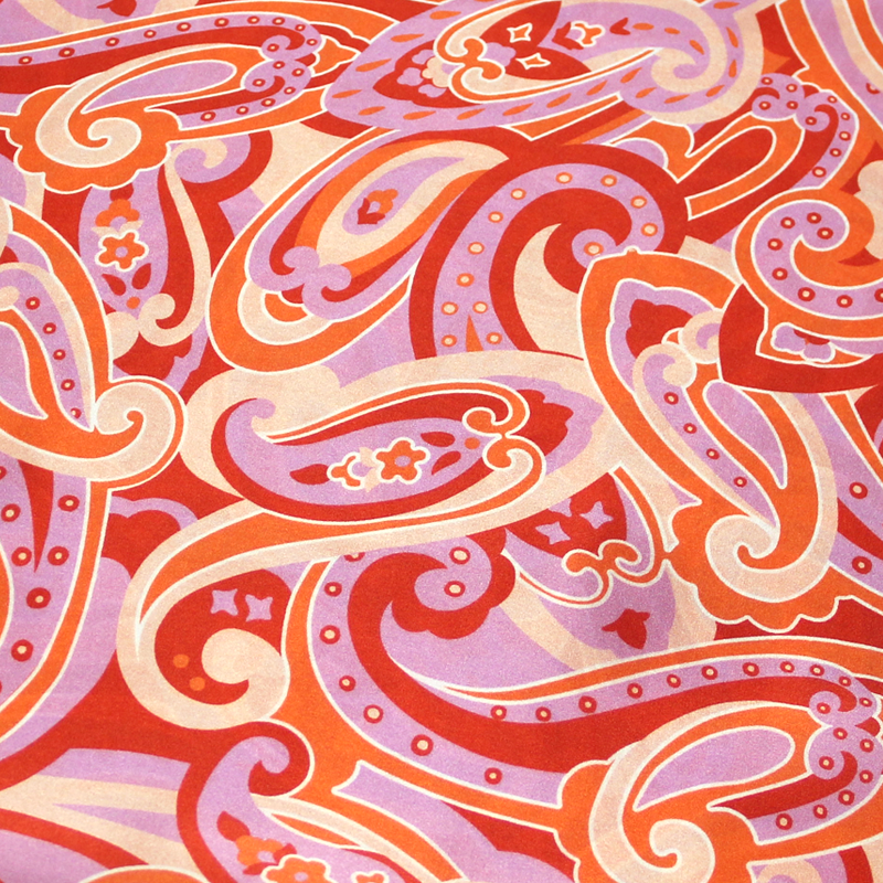 Satin 100% soie - Cachemire ton rouge fond lilas