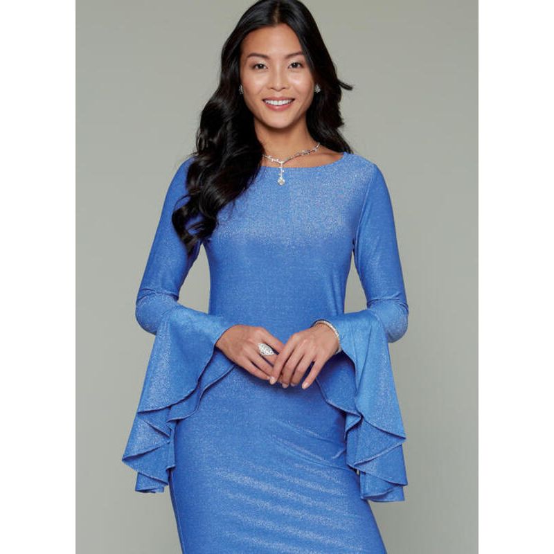 Patron McCall's 7569.A5 - Robes