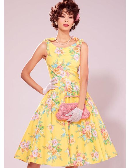 Patron McCall's 7599.A5 - Robes