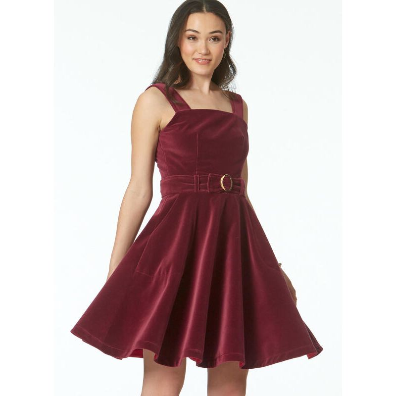 Patron McCall's 7626.AX5 - Robes, barboteuse et combinaison