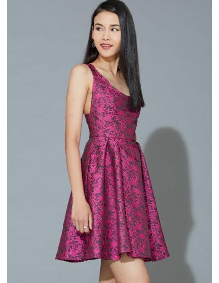 Patron McCall's 7719.A5 - Robes