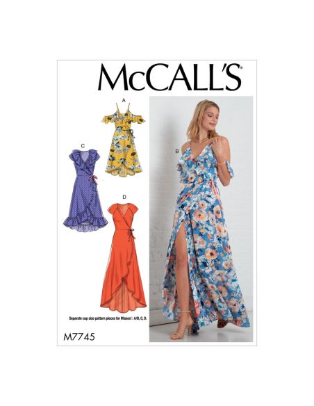 Patron McCall's 7745.A5 - Robes