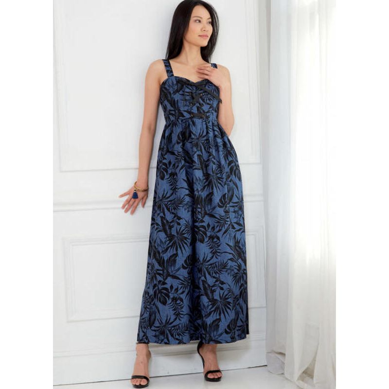 Patron McCall's 7778.A5 - Robes, barboteuse et combinaison