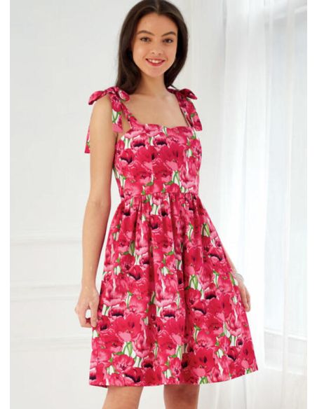 Patron McCall's 7778.A5 - Robes, barboteuse et combinaison