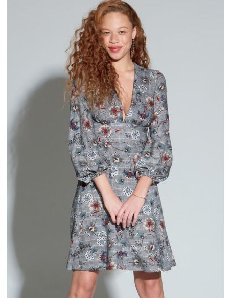 Patron McCall's 7802.A5 - Robes