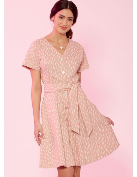 Patron McCall's 7920.A5 - Robes