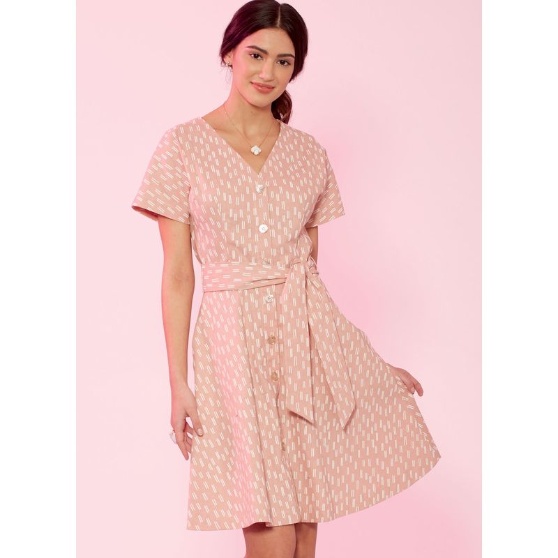 Patron McCall's 7920.A5 - Robes