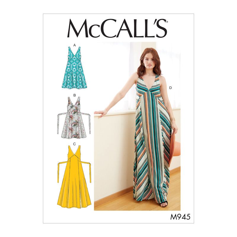 Patron McCall's 7945.A5 - Robes
