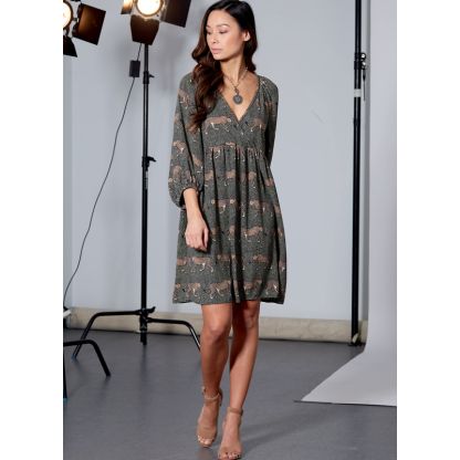 Patron McCall's 7969.Y - Robes 2